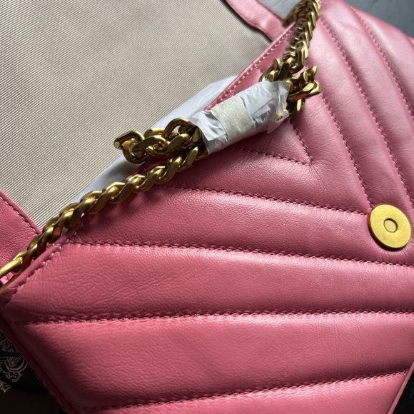 NWT VINCE CAMUTO
Pink Leather Theon Quilted Flap 2 in 1 Crossbody & Shoulder Bag - Picture 7 of 13
